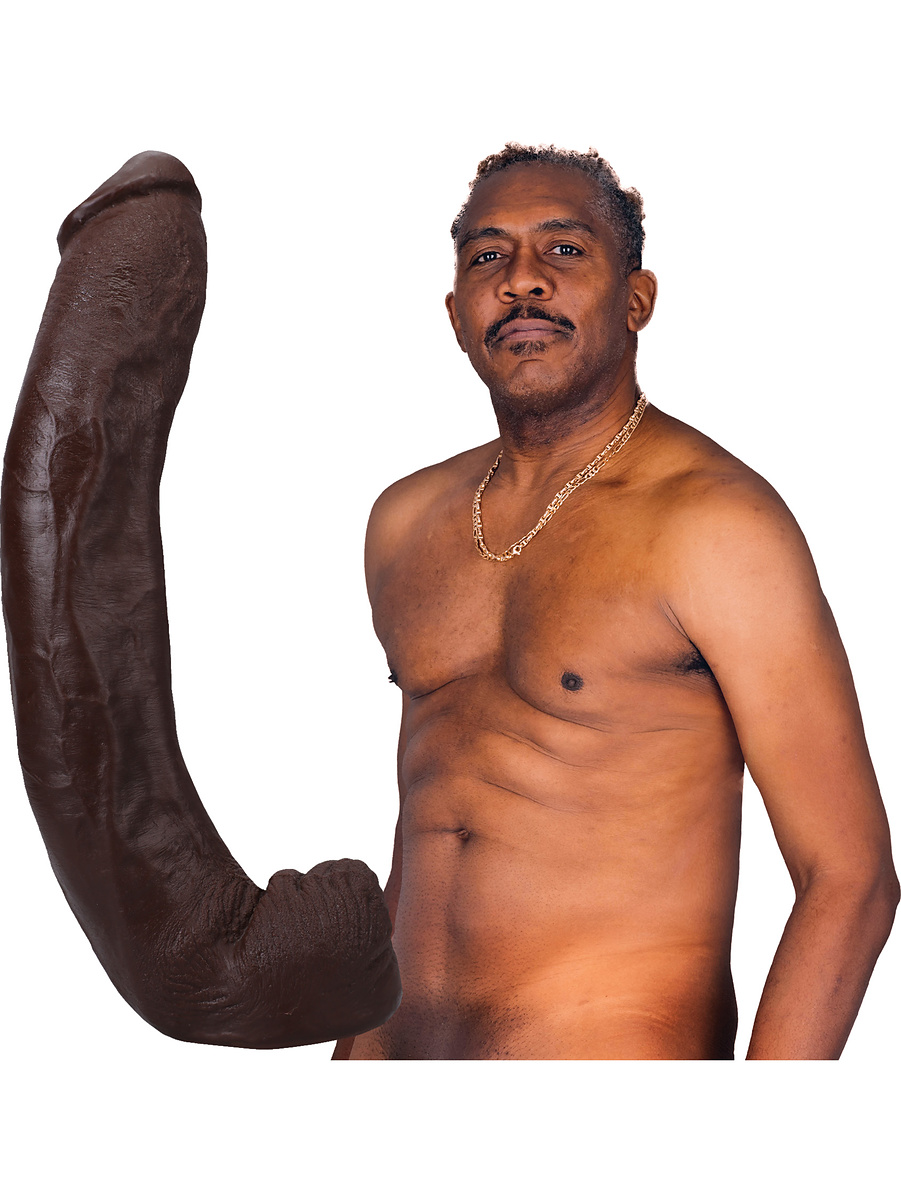 Signature Cocks: Dredd, Realistic Ultraskyn Dildo, 34 cm | Strap-ons,Dildos - Stora,Dildos - Realistiska,Strap-on Dildo,Dildos - Sugpropp,Vac-U-Lock,Fetish Leksaker,Dildos - XXL,Dildos | Intimast