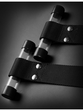 Command: Bondage Door Cuffs