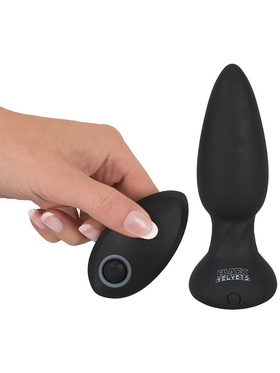 Black Velvets: Remote Controlled Vibrating Plug