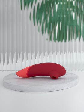 Womanizer: Next, röd