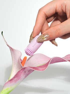 Svakom: Plume, Flexible Brush-Tail Bullet Vibrator